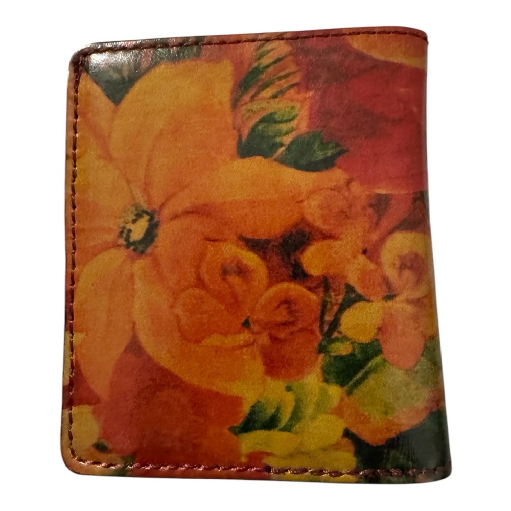 Patricia Nash small bifold wallet